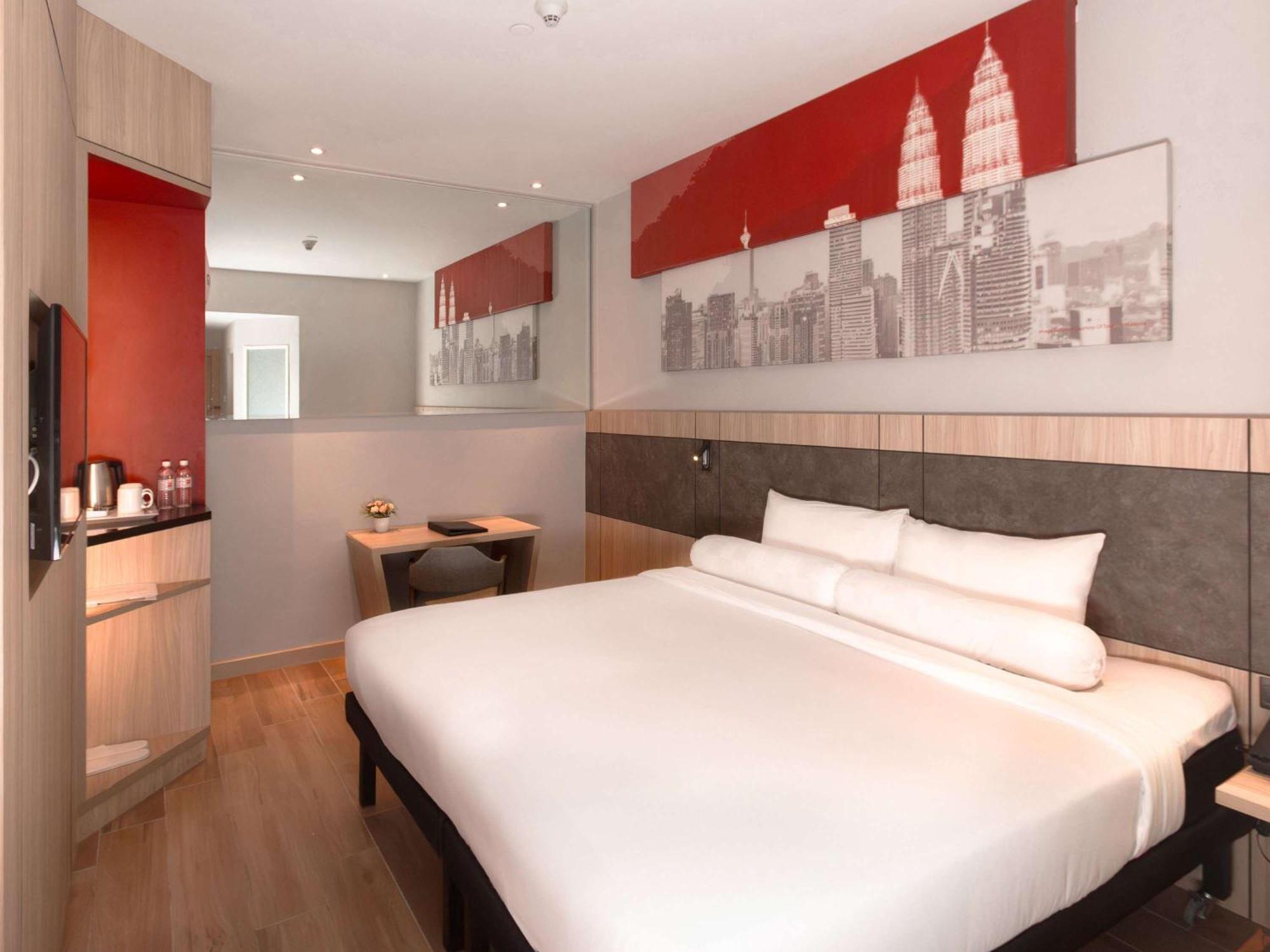 Ibis Kuala Lumpur City Centre Exterior photo